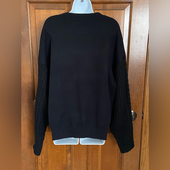 VICI black oversized crewneck sweater with cable knit sleeves Size Large - Picture 5 of 10